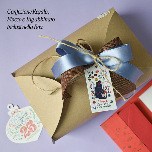 Box regalo di cancelleria curata nei dettagli: quaderni, notes e cartoline natale. Perfetta per chi ama scrivere, progettare, creare. Confezione regalo inclusa.