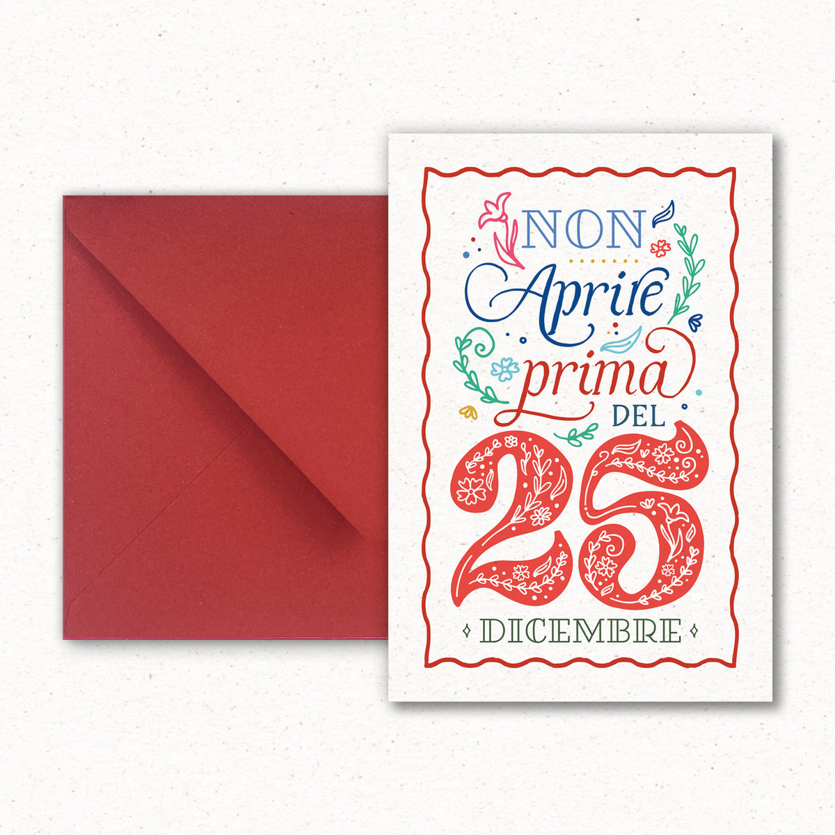 Cartolina 25 dicembre di Piperita Paper con busta rossa, stampa a colori su carta riciclata, perfetta per scrivere i vostri auguri di Natale.