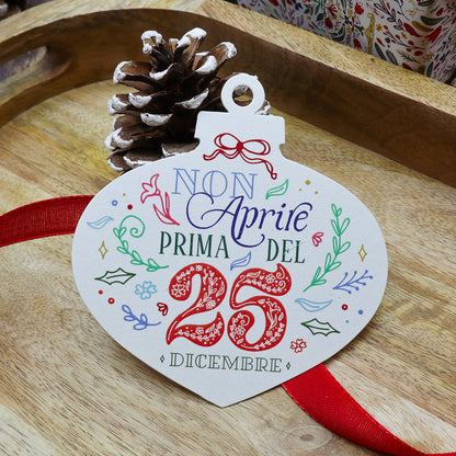 Gift Tag Ballerina di Piperita Paper, originali e colorati. Sono perfetti per decorare i tuoi regali di Natale con stile. Personalizza il retro con un augurio. 