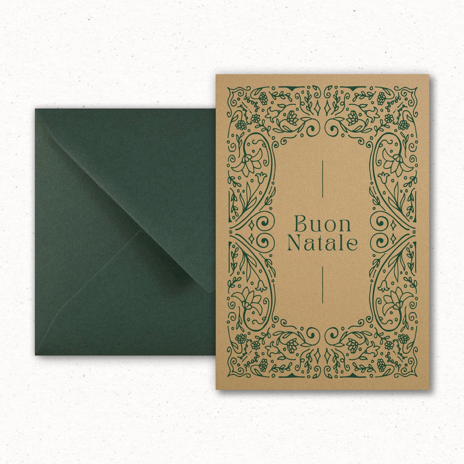 Cartolina Natale Verde Avana di Piperita Paper con busta verde scuro, stampa a colori su carta avana marrone, perfetta per scrivere i vostri auguri di Natale. 