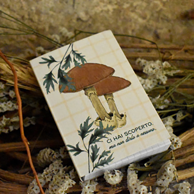 Appunti Pixie di Piperita: blocchi tascabili con grafica botanica, pagine a quadretti e copertina in carta riciclata, perfetti per notes e appunti creativi.