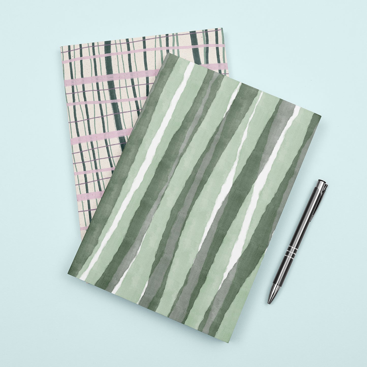 Quaderno per journaling A5 con 40 pagine bianche da 100 gr e copertina in carta riciclata 350 gr. Ideale per scrivere pensieri, riflessioni quotidiane e creatività .